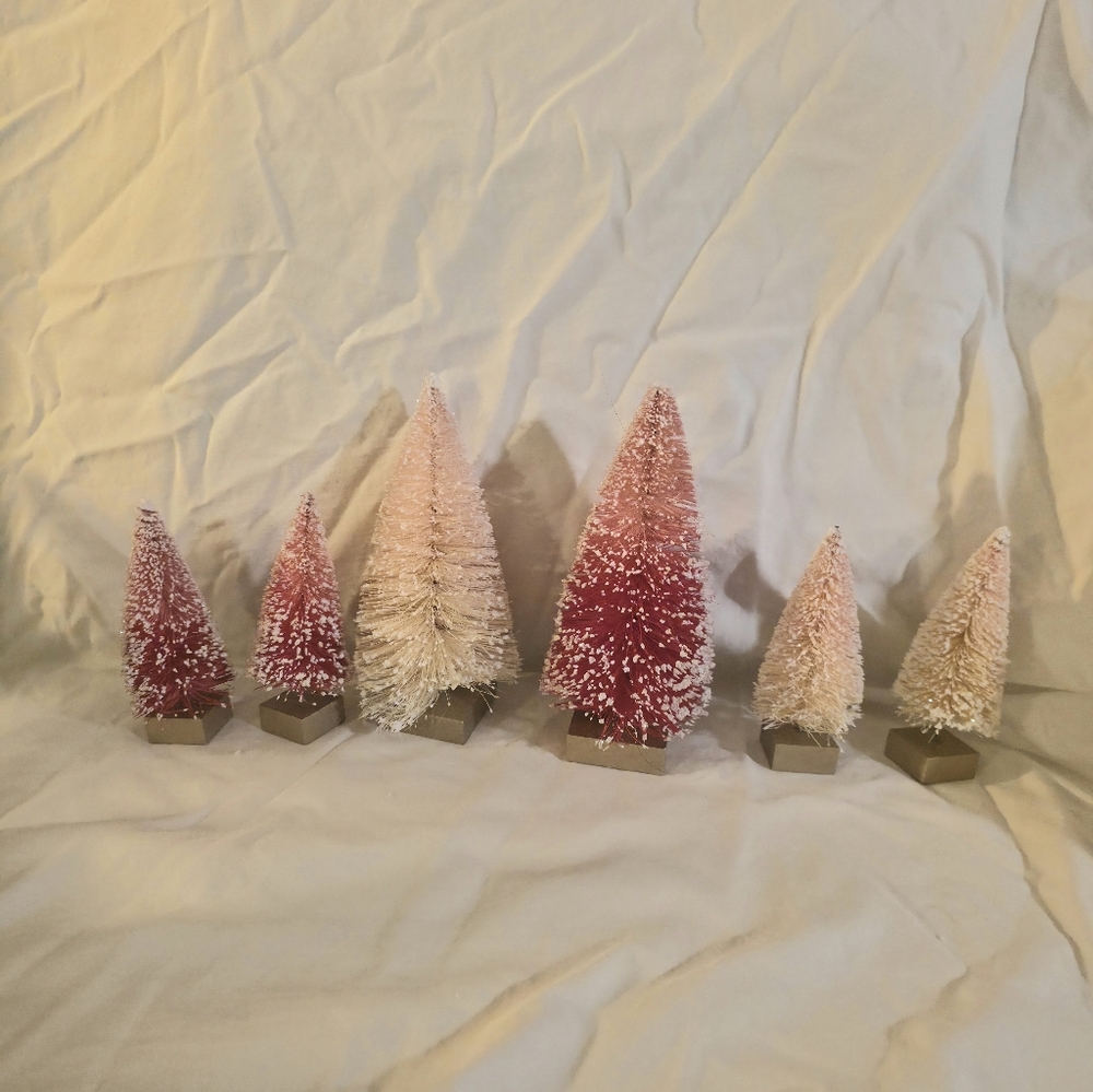 Bullseye Playground Mini Bristle Trees